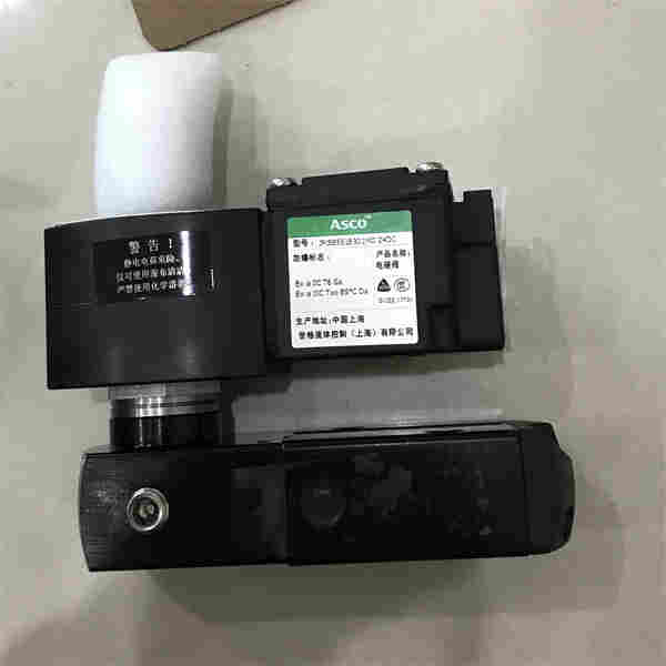 5812180000兩位兩通電磁閥5811280000