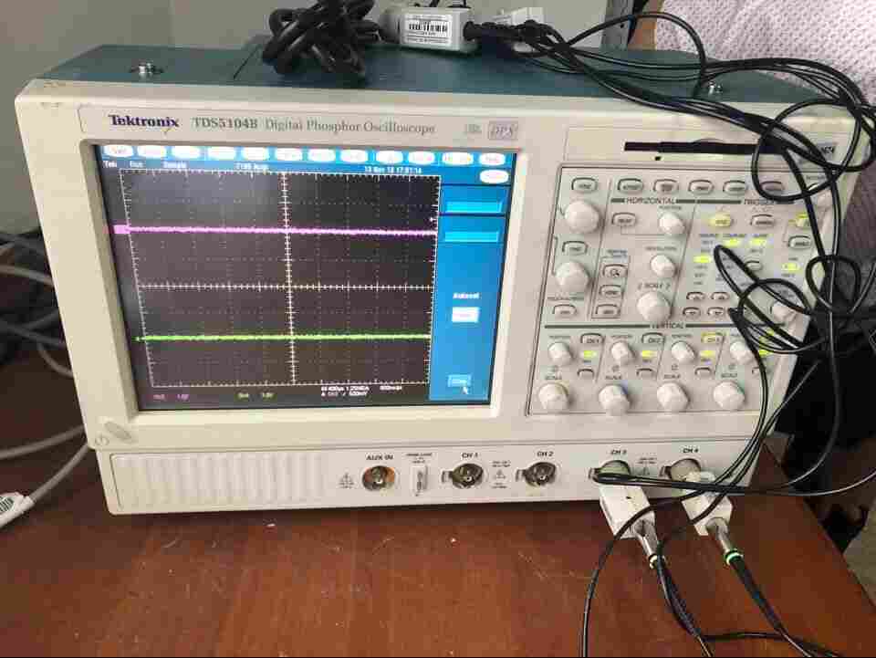 Tektronix TDS5104B 1GHz示波器 泰克TDS5104B TDS5104