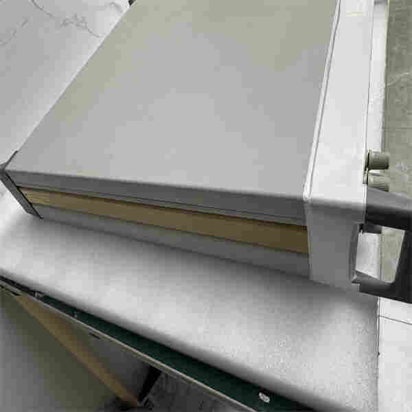   福祿克8508A八位半數(shù)字萬用表