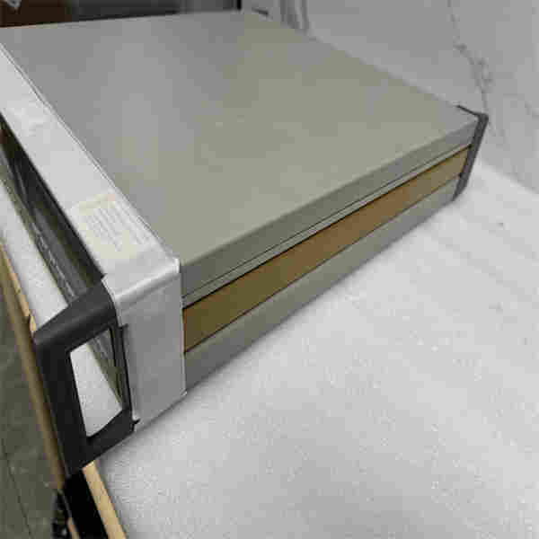   福祿克8508A八位半數(shù)字萬用表