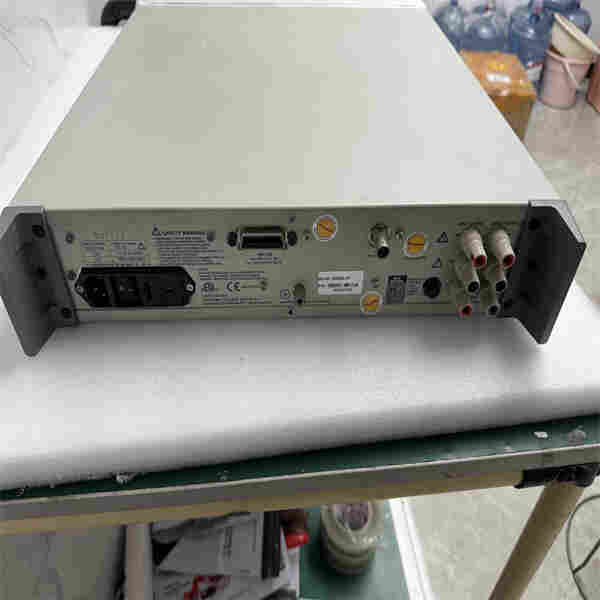   福祿克8508A八位半數(shù)字萬用表