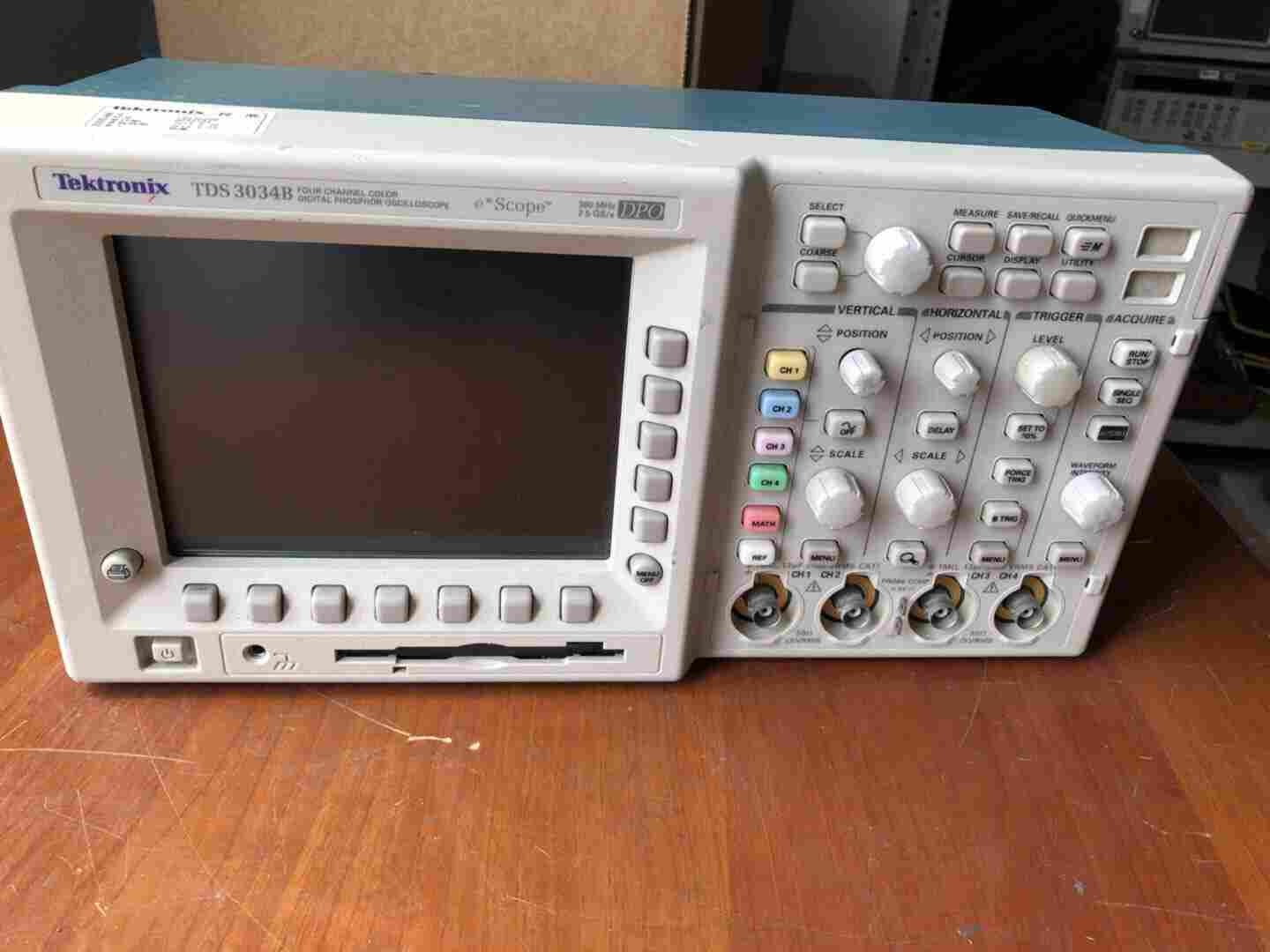 出售泰克TektronixTDS3034B數(shù)字示波器