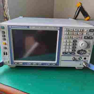 羅德與施瓦茨FSV30