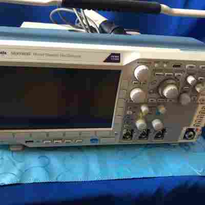 泰克MDO3034混合域數字示波器