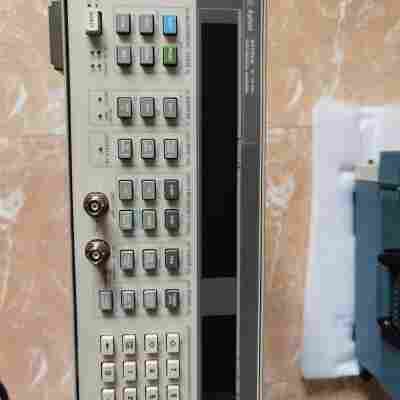 Agilent安捷倫83752A信號(hào)發(fā)生器