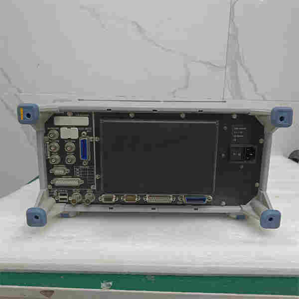  羅德與施瓦茨ESCI3測試接收機