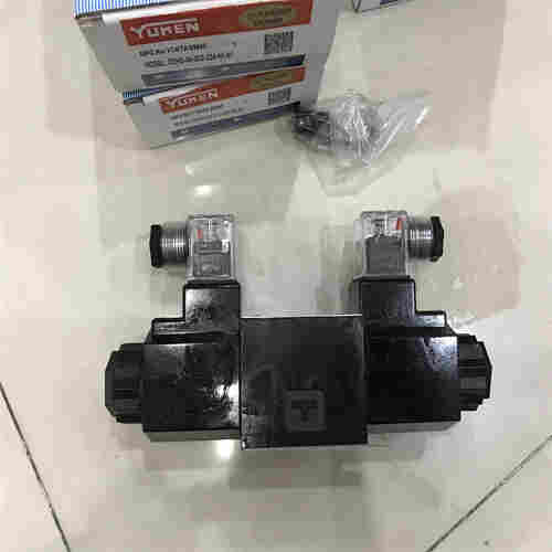 描述YUKEN油研單聯葉片泵PV2R1-12-F-RAA-4326
