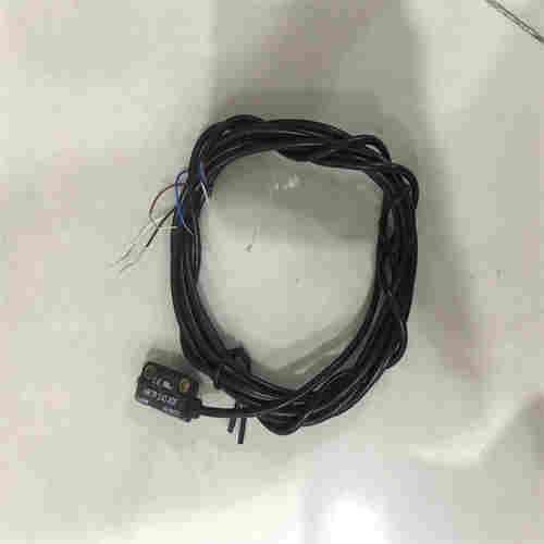 LEUZE開關(guān)漫反射傳感器HRTR 2/42-30F工作原理