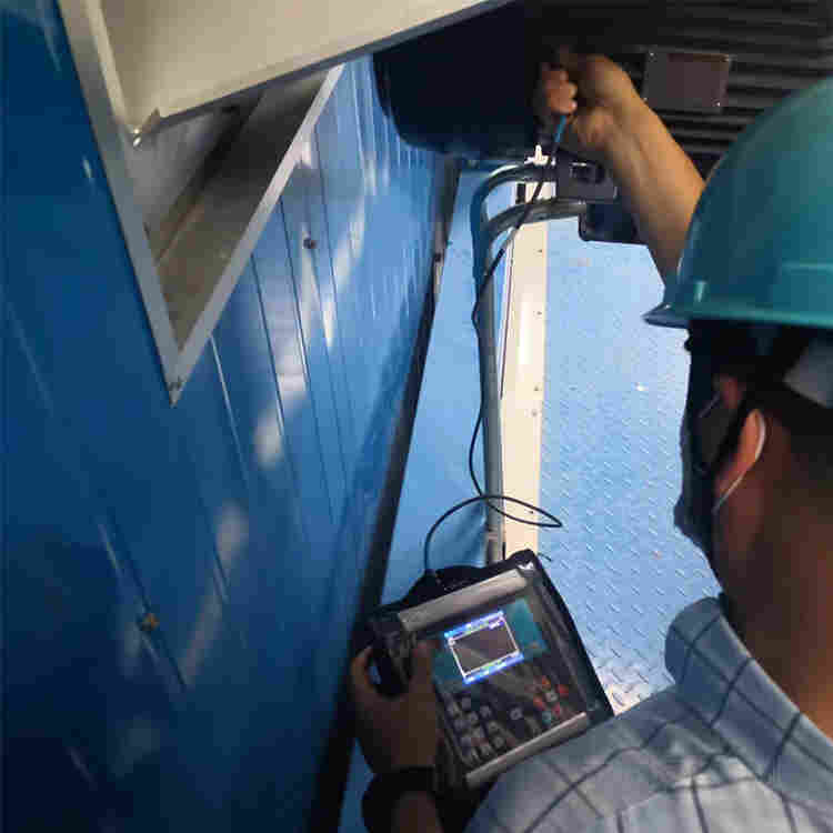 风机一抖，生产跟着抖。12.3 mm/s的振动，我们怎么把它按到0.8？