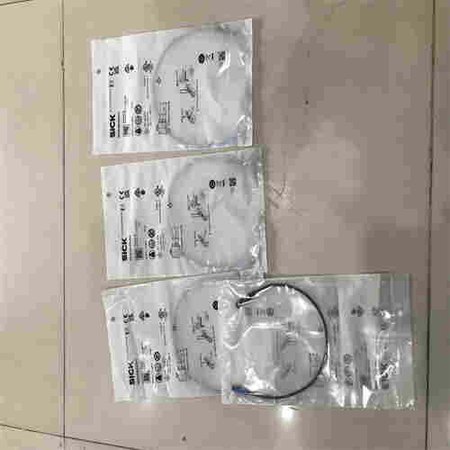 西克SICK光电传感器GRTE18S-P2437圆柱形