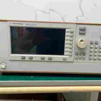 出售安捷伦E8247C信号源Agilent E8247C
