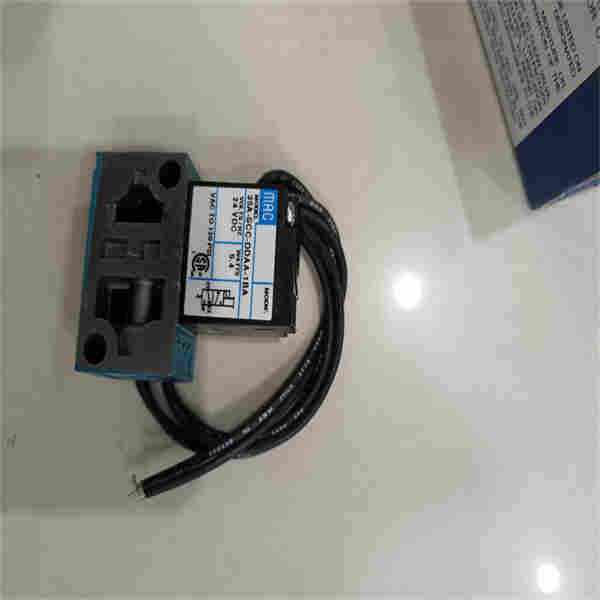 MAC電磁閥82A-CC-CAA-TM-DDFP-1DA帶底座的