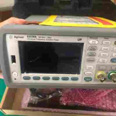 安捷伦53220A  350 MHz 通用频率计数器/定时器