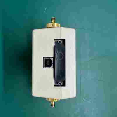 HP Agilent N4431A ECal模块的特性包括: