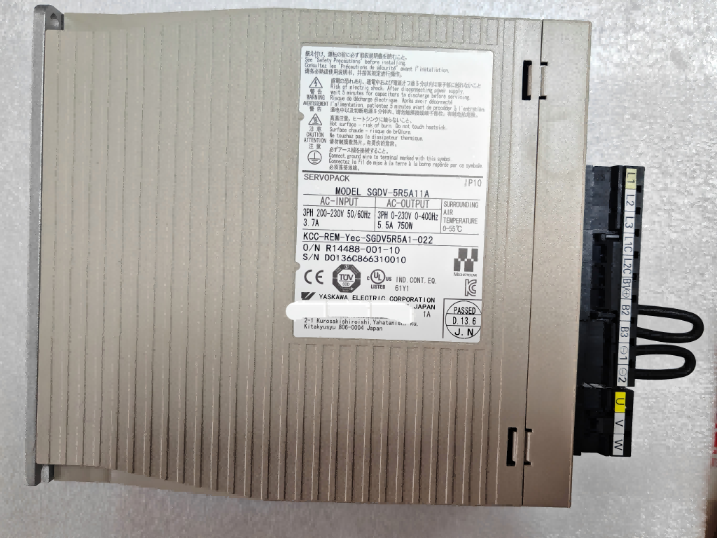 (议价)安川伺服驱动器 SGDV-5R5A11A 750W   脉冲模拟量型 原装*		
