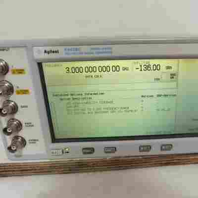 出售安捷伦Agilent+E4438C信号源