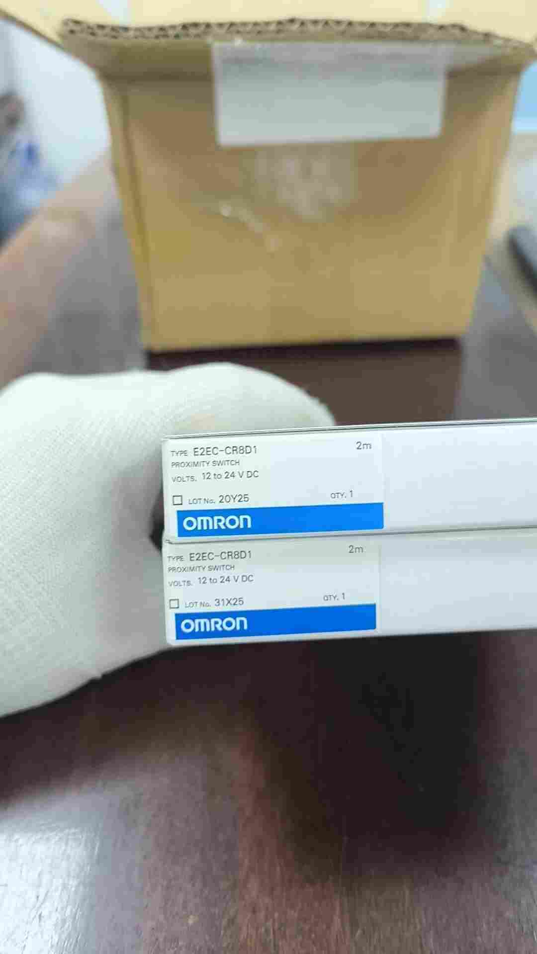 OMRON欧姆龙 E2EC‑CR8D12M 小型放大器中继接近传感器 φ3屏蔽型 2线式NO常开接