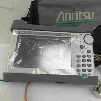 Anritau 安立S331L手持电缆和天线分析仪