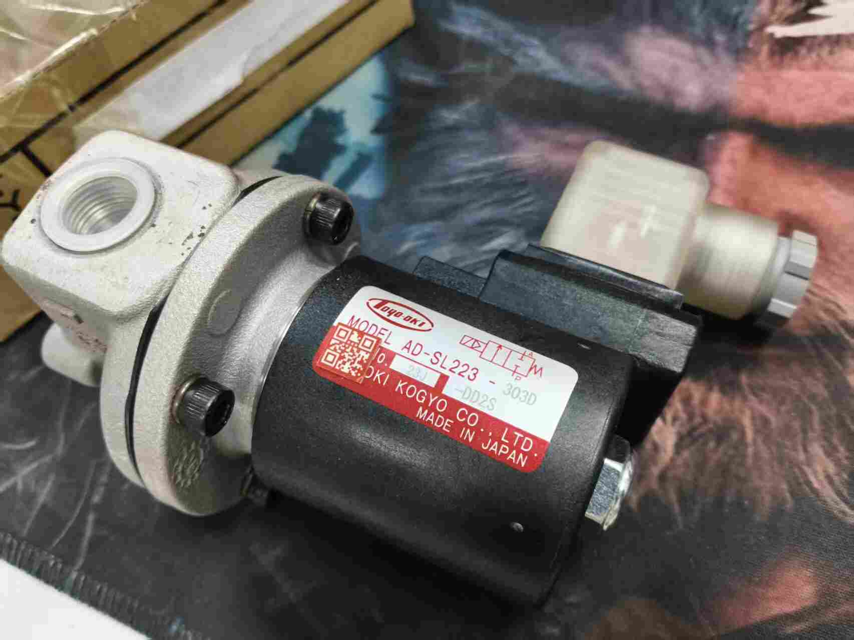 日本 TOYOOKI 丰兴工业 AD-SL223-303D-DD2 压差式二位二通电磁阀 Rc3/8