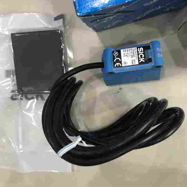 施克SICK超声波传感器UM30-215113工业用