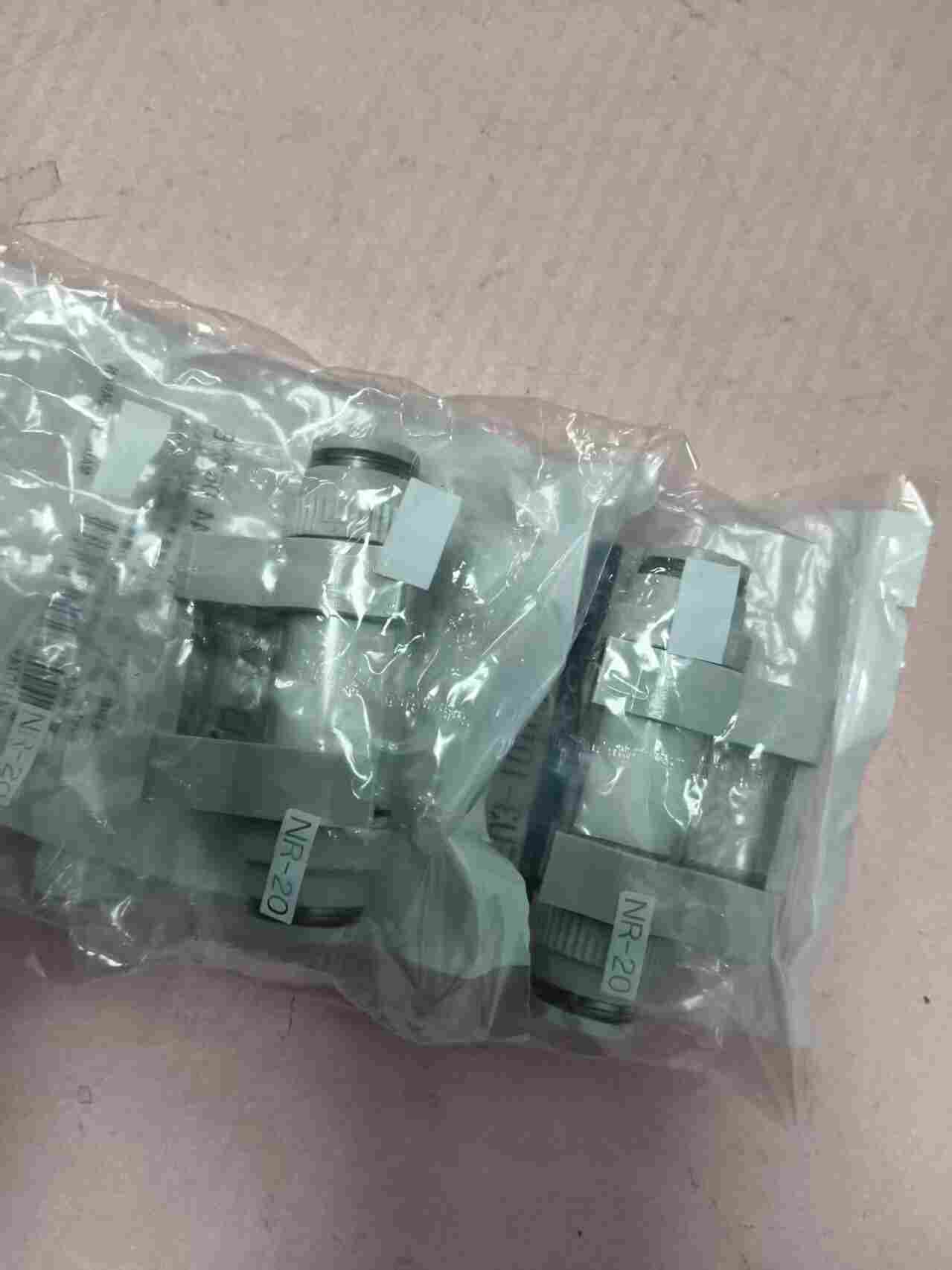 日本 PISCO 匹士克 VFU3-1010P 直通式真空过滤器 Φ10 两端快插 5μm 真空管路