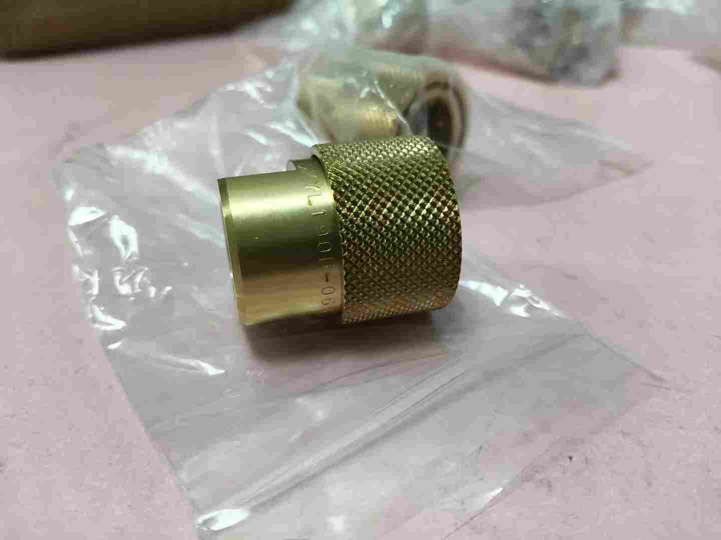 日本 YOKOHAMA 横滨 YL190F-06B 黄铜快速接头 Rc3/8 内螺纹 无阀流体耦合器