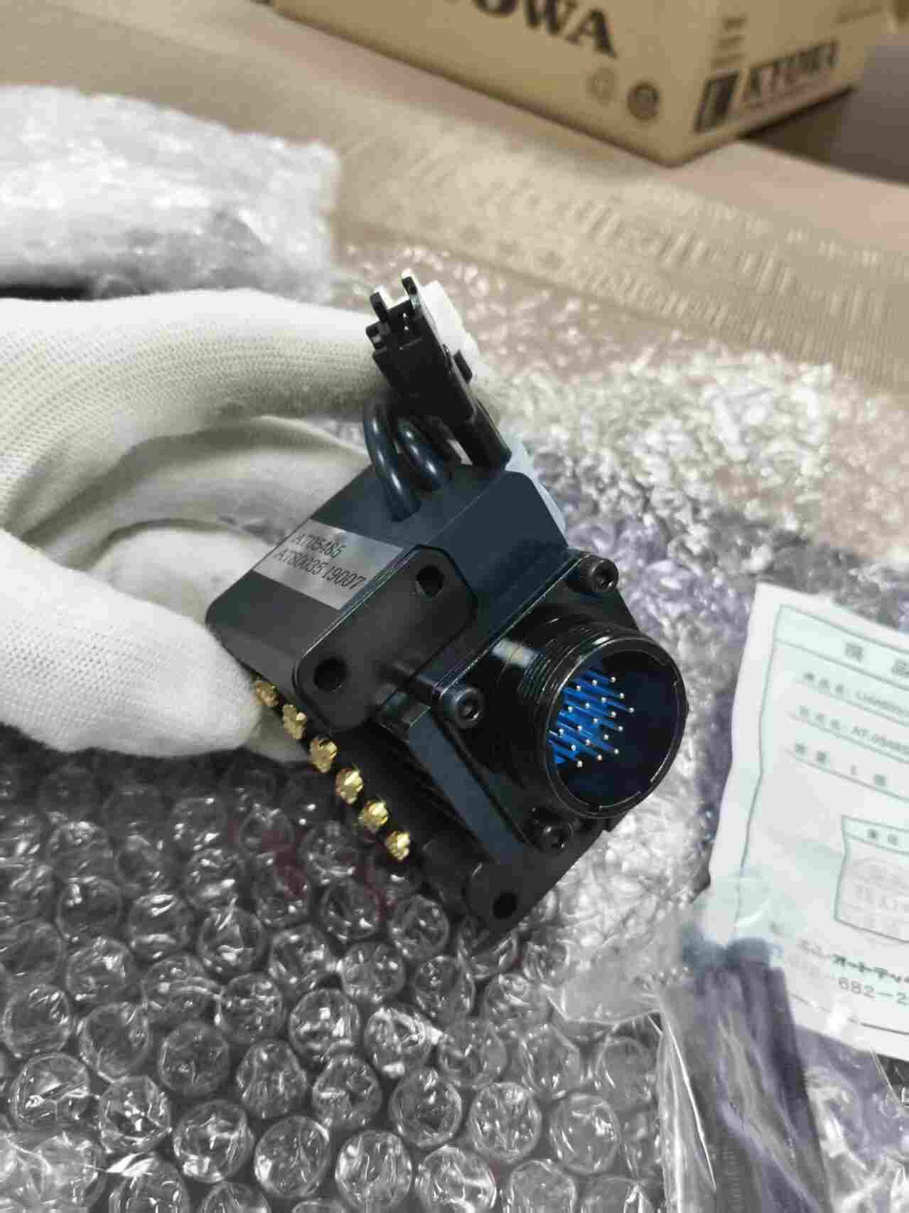 日本 BL AUTOTEC 必爱路 L16AS03-M 机器人快换盘电气接头 3 芯信号电模块