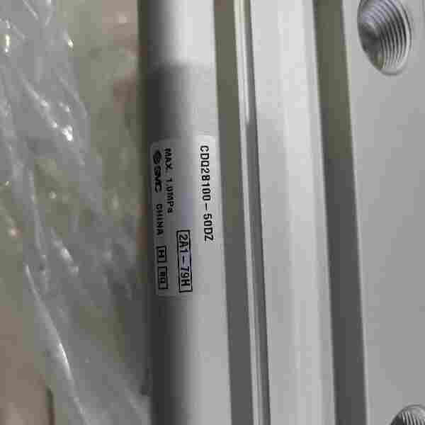 单杆双作用型SMC薄型气缸CQ2B32-40DMZ
